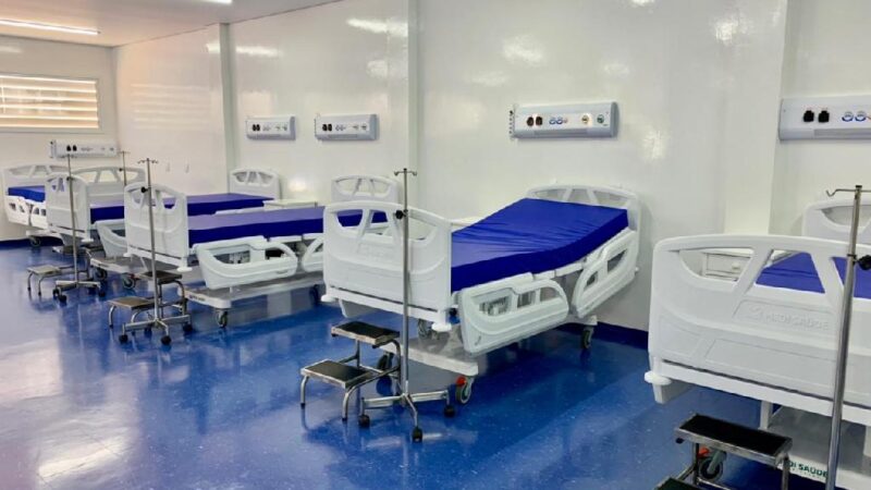 Obra do Hospital Regional de Sorriso avança e enfermarias já começam a ser mobiliadas