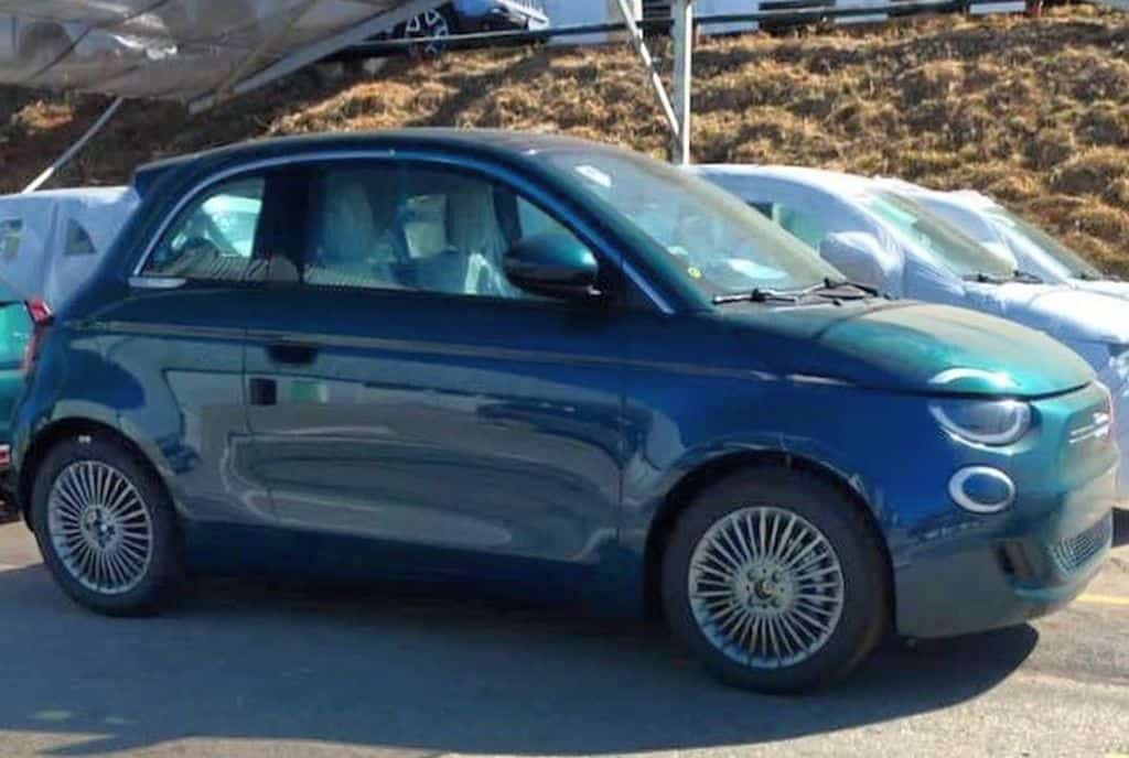 Flagra: Novo Fiat 500 elétrico já está no Brasil