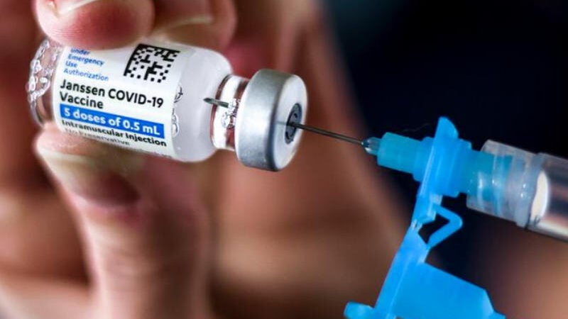Vacina da Janssen que chega ao Brasil é eficaz contra variantes: dose única
