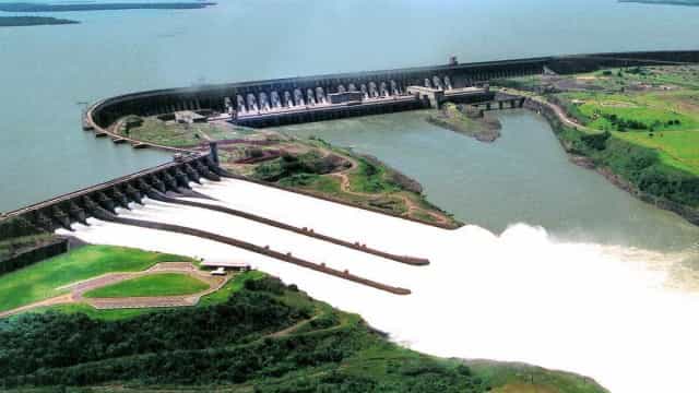 Cidades de MG temem que crise energética esvazie mais Furnas