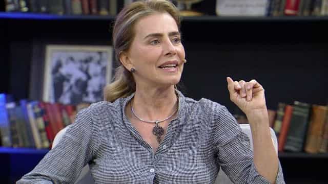 Com Covid, Maitê Proença lamenta não ir às ruas contra Bolsonaro