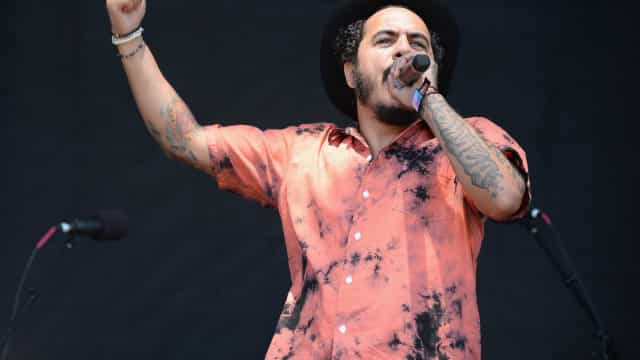 Marcelo D2 vira professor e diz que levará papos com Bezerra da Silva a aulas