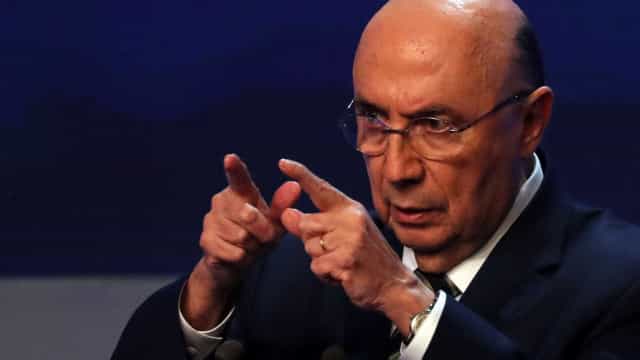 Economia reage, mas não o suficiente para atingir maioria do povo, diz Meirelles