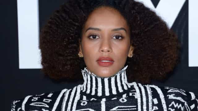 Famosos protestam após morte de jovem grávida no Rio de Janeiro