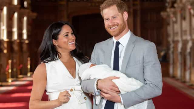Harry e Meghan rejeitam o título real para o filho