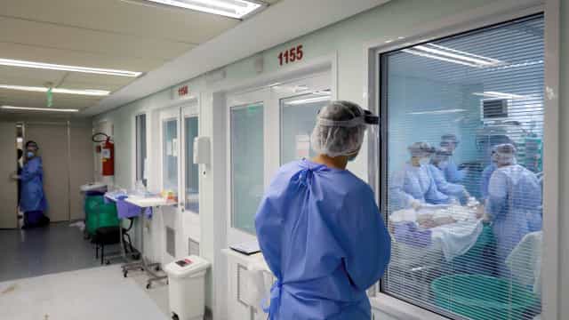 Demanda dispara e ocupação de UTI para Covid-19 chega a 100% em três capitais