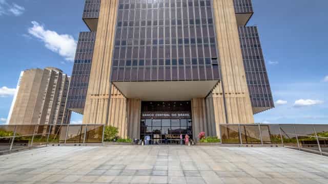 Incerteza segue elevada no cenário externo, diz ata do Copom