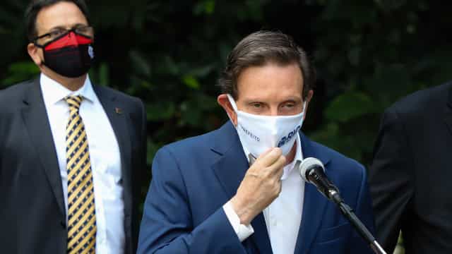 Ida de Crivella para Embaixada na África do Sul ainda depende do Supremo