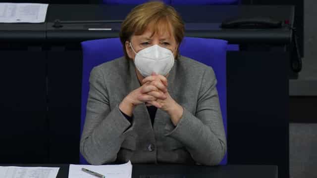 Merkel defende UE ‘mais independente’ para se proteger de gargalos