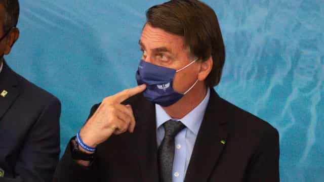 ‘Lamentamos as mortes, mas, apesar de tudo, o Brasil vai bem’, diz Bolsonaro