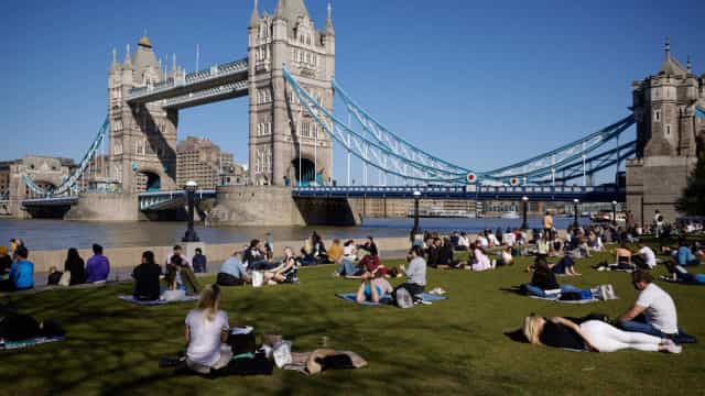 OMS: casos globais de covid caem há 7 semanas