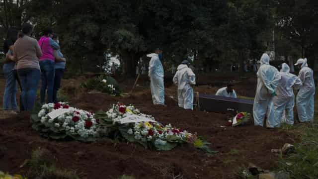 Brasil registra 17,9 milhões de casos de covid-19 e 501,8 mil mortes