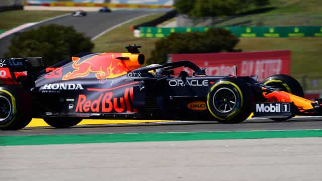 Com queda de temperatura, Verstappen é o mais rápido no 3° treino livre na França