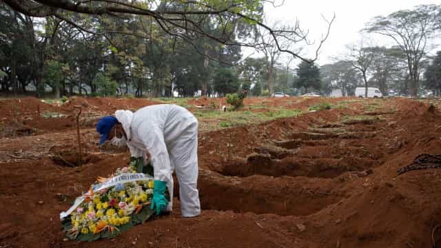 Brasil tem 1.689 mortes por covid nas últimas 24h