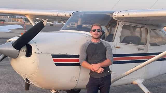 EUA: Piloto e aluno aterrizam avião em rodovia após problema no motor