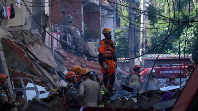 Prefeitura do Rio termina remoção de escombros de prédio que desabou