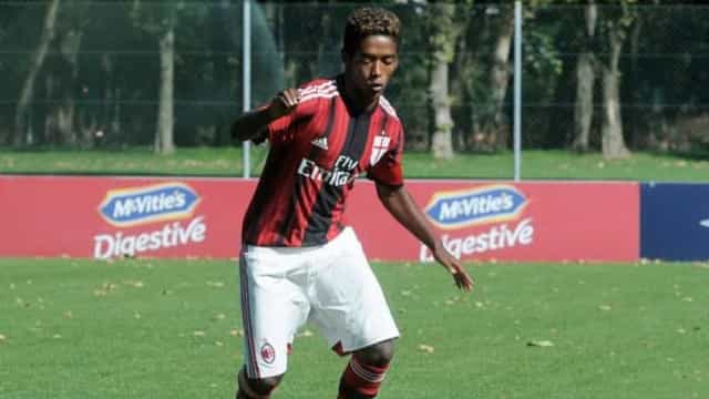 Ex-jogador do Milan é achado morto aos 20 anos