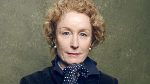 Atriz Lisa Banes em estado crítico após atropelamento e fuga