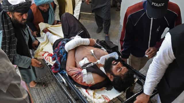 Explosão de ônibus mata 11 pessoas no Afeganistão