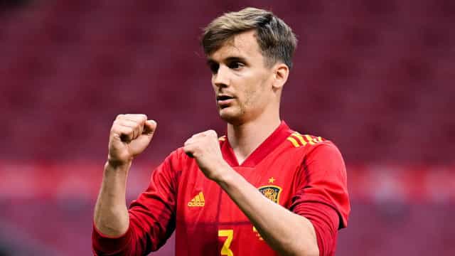 Diego Llorente testa positivo e é o segundo jogador da Espanha com covid-19