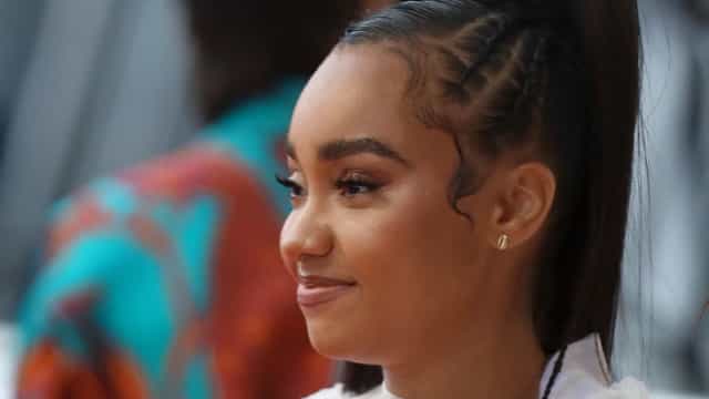 Cantora reencontra anel roubado, mas paga R$ 300 mil tê-lo de volta