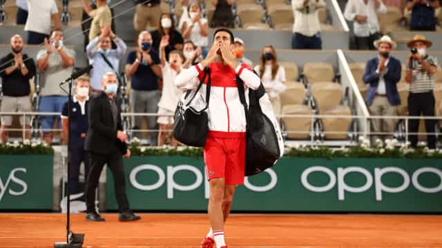 Djokovic impõe a Nadal sua 3ª derrota em Roland Garros