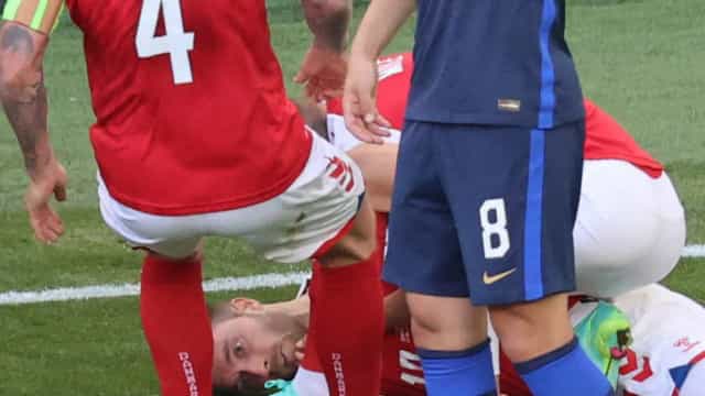 ‘Ele morreu por alguns minutos’, diz ex-médico de Eriksen