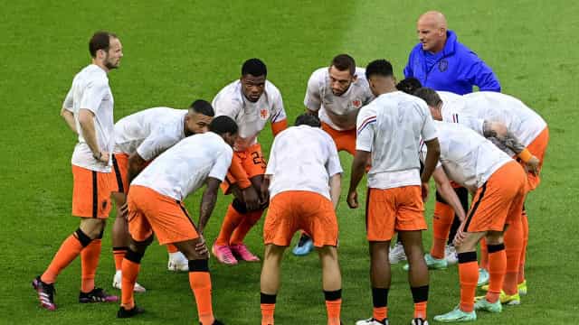 Em um grande duelo, Holanda derrota a Ucrânia, por 3 a 2, pela Eurocopa