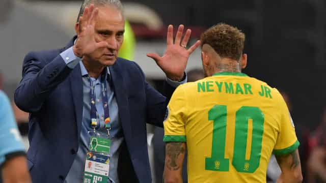 Tite aponta Brasil em ‘alto nível’ e elogia atuações de jogadores
