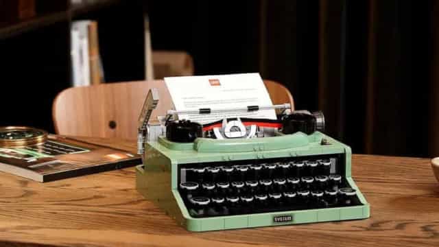 LEGO cria conjunto de 2 mil peças para fazer máquina de escrever clássica