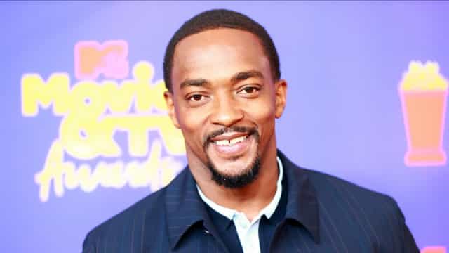Anthony Mackie afirma ter realizado sonho ao interpretar Capitão América