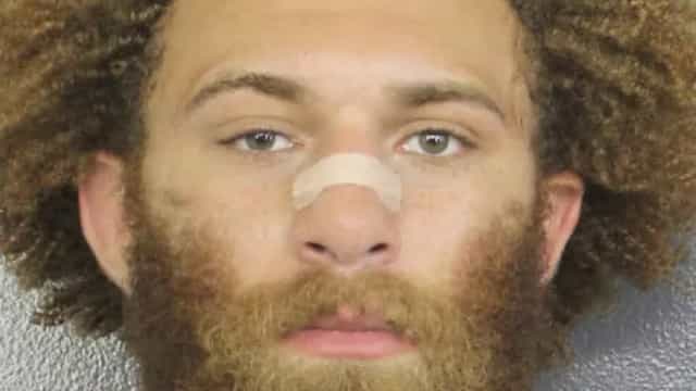 Lutador do UFC é preso por agressão e roubo