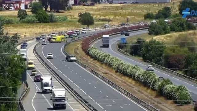 Quatro mulheres morrem em colisão entre veículo e caminhão em Córdoba