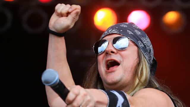 Morre Johnny Solinger, ex-vocalista do Skid Row, aos 55 anos