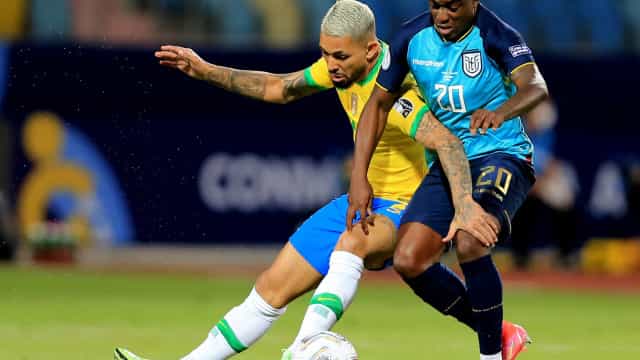 Tite dá chance a reservas e Brasil empata com o Equador em Goiânia