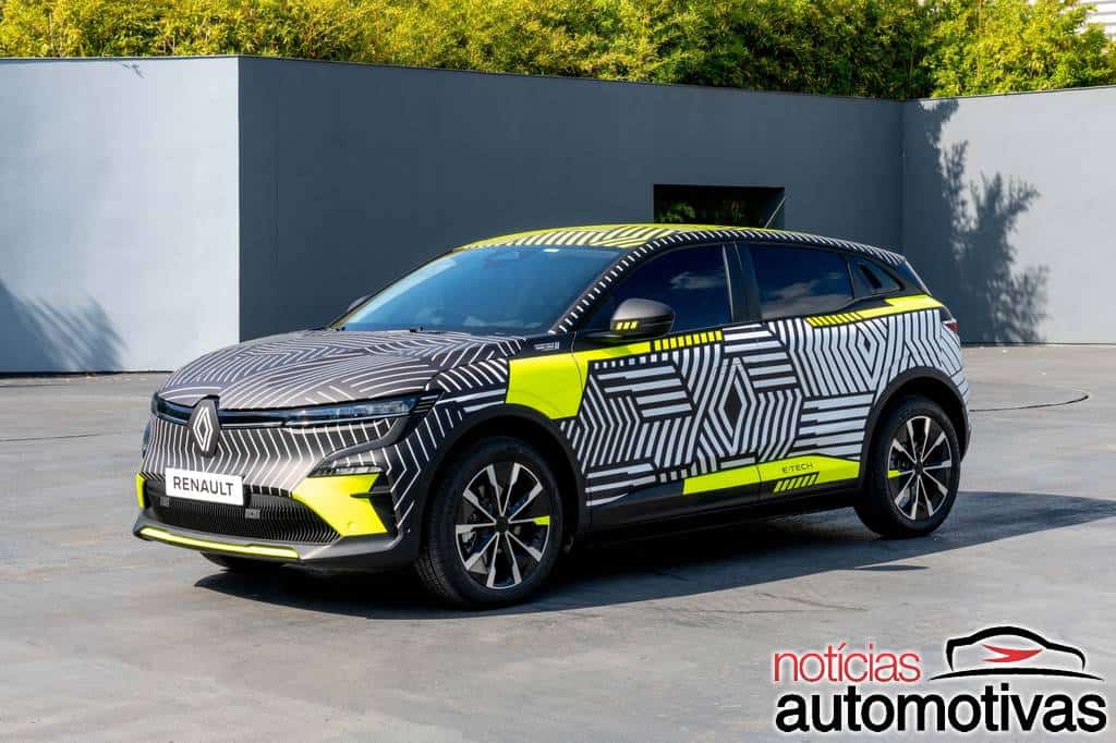 Renault Megane E-Tech tem imagens reveladas e alcance de 450 km