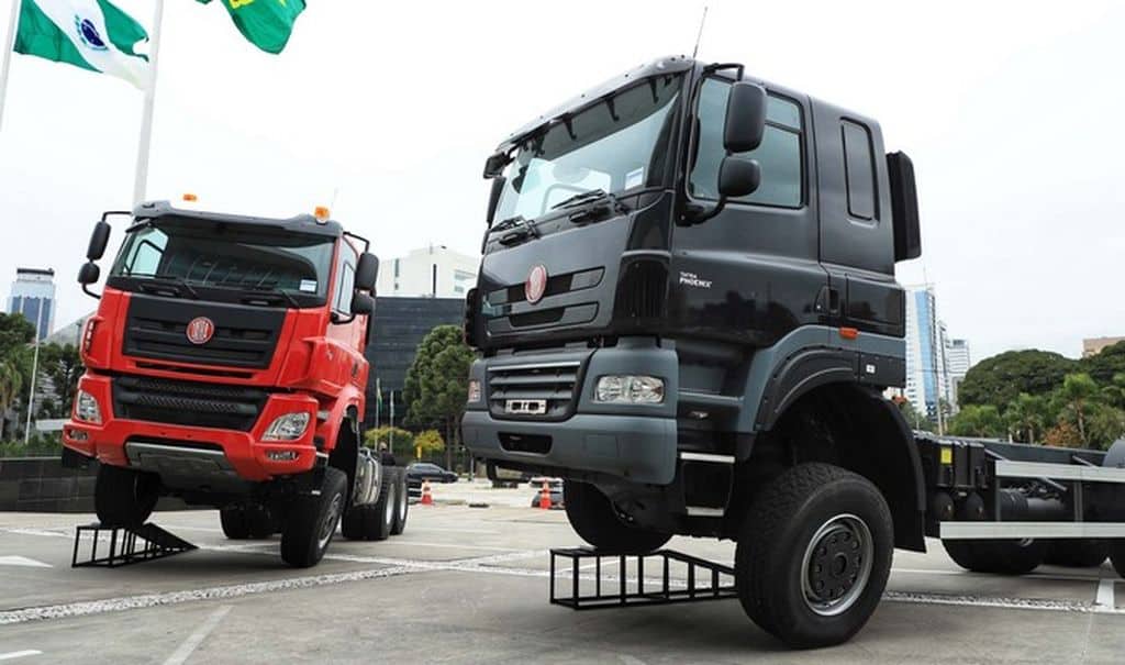 Tcheca Tatra mostra os caminhões que serão produzidos no Paraná