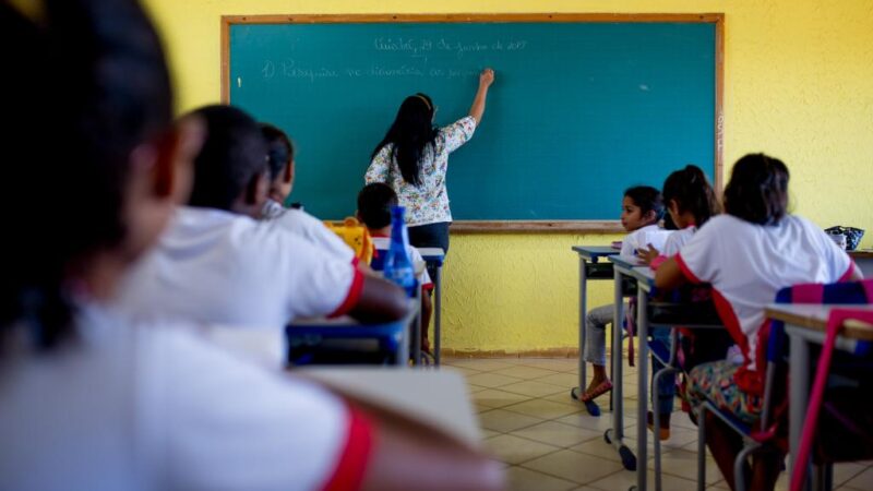 Programa do Governo de MT para alfabetizar crianças até o 2º ano do Ensino Fundamental é aprovado na ALMT