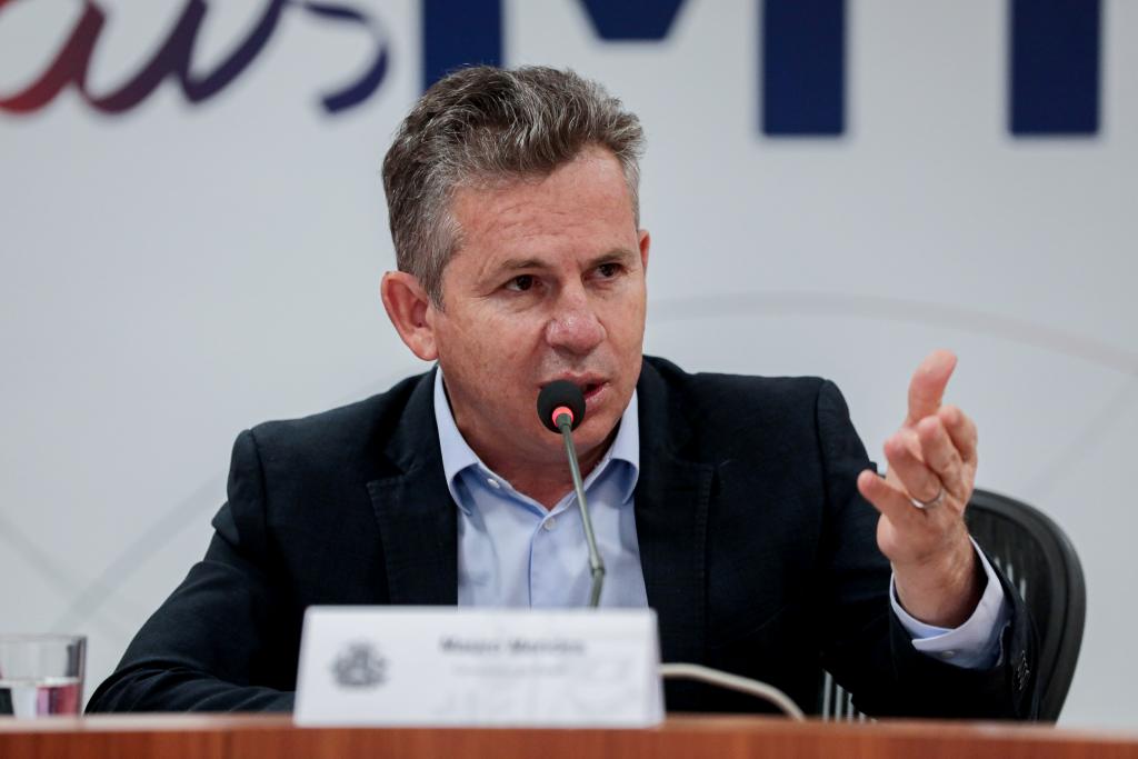 “Muita gente passa a vida inteira sonhando com a casa própria. É nosso dever ajudar a realizar esse sonho”, afirma governador