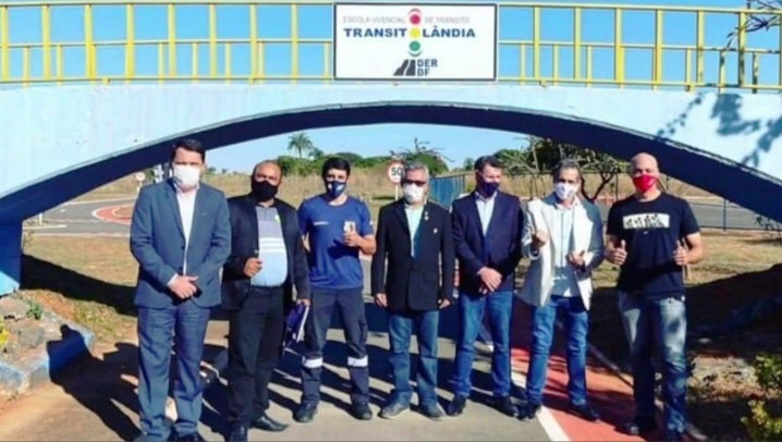 Vereadores e vice-prefeito de Guarantã do Norte visitam escola vivencial de transito em Brasília