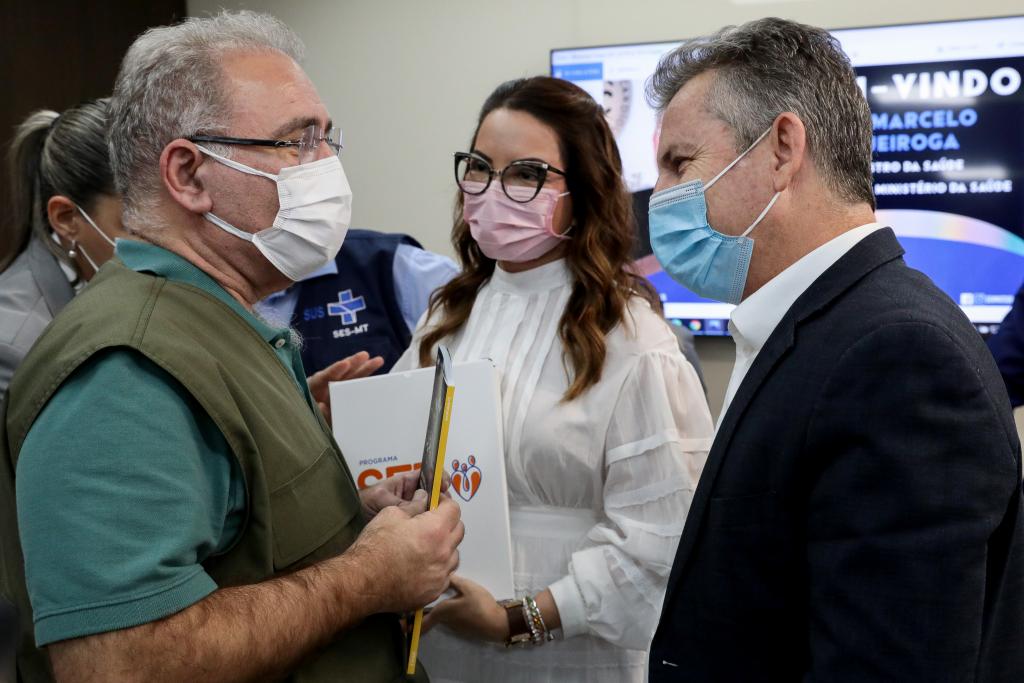 Governador apresenta para ministro os avanços da Saúde em Mato Grosso