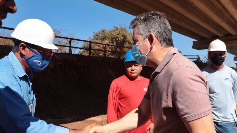 Governador visita 13 municípios do Araguaia para entregar, vistoriar e lançar obras