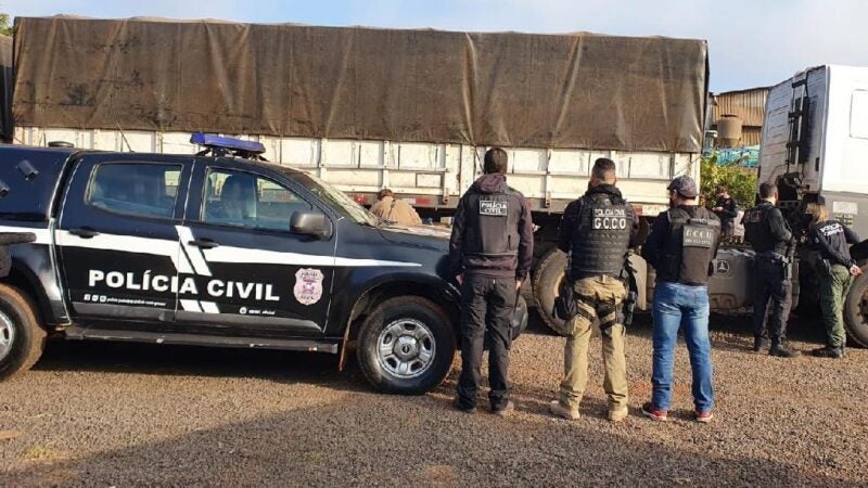 Polícia Civil cumpre 43 ordens judiciais contra organização investigada por roubos de cargas em MT e SP