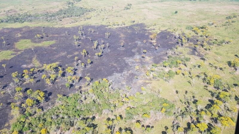 Após força-tarefa incêndio subterrâneo na Baía dos Guató é controlado pelo Corpo de Bombeiros