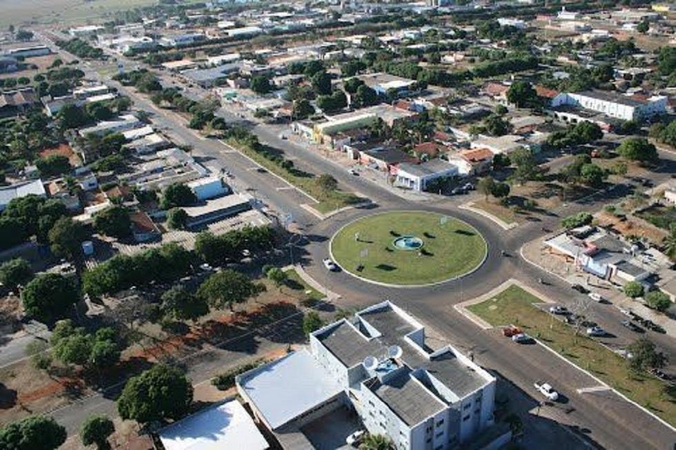 Água Boa completa 45 anos com investimento estadual para conclusão de escola técnica