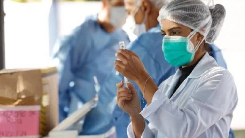 Brasil bate recorde de vacinação contra covid em junho