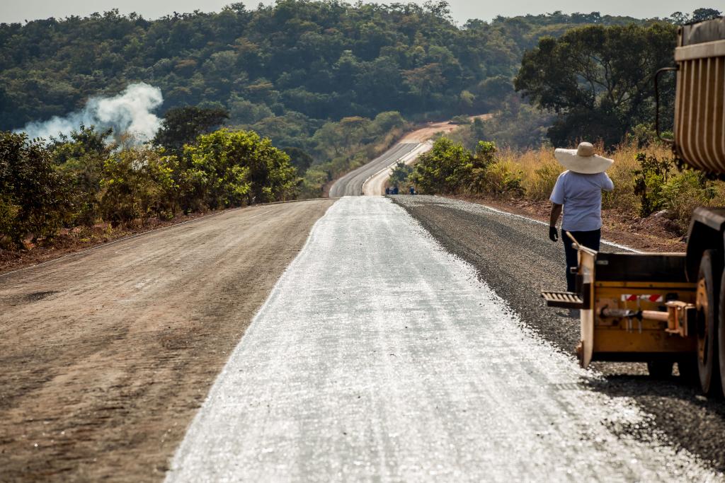 Obras de asfaltamento e recuperação em 164 km da MT-100 estão em andamento