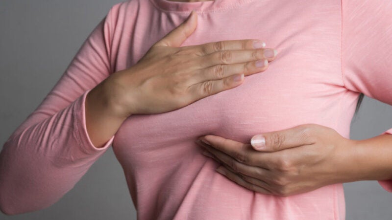 Tratamento pode fazer câncer de mama regredir 6 vezes mais rápido