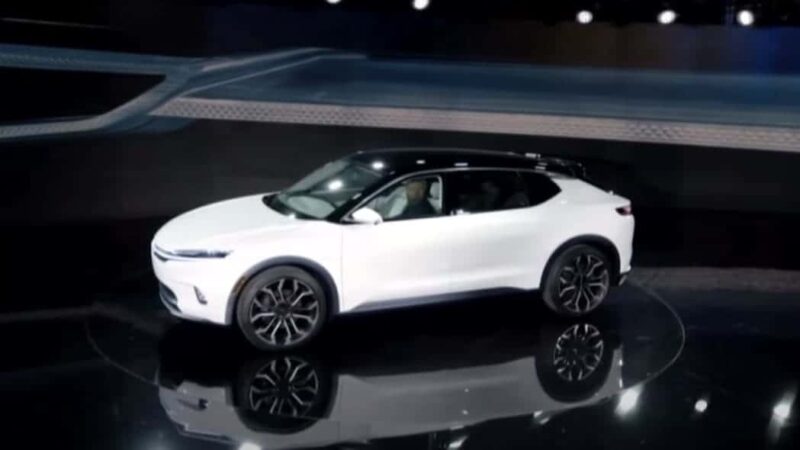 Chrysler revela conceito de crossover elétrico e faz mistério