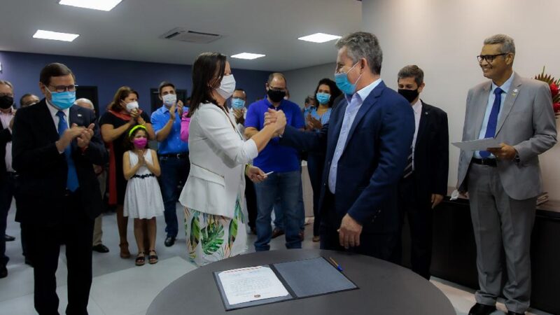 Laice Souza é a primeira mulher a assumir a Secretaria de Comunicação de MT